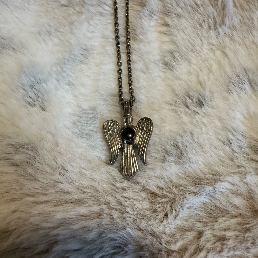 Elegant Silver Angel Wing & Black Pearl Pendant Necklace